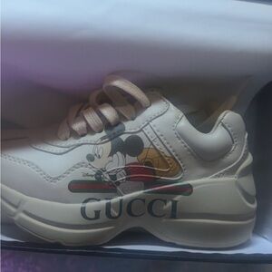 Gucci Kids Sneakers with Mickey Mouse in Cream